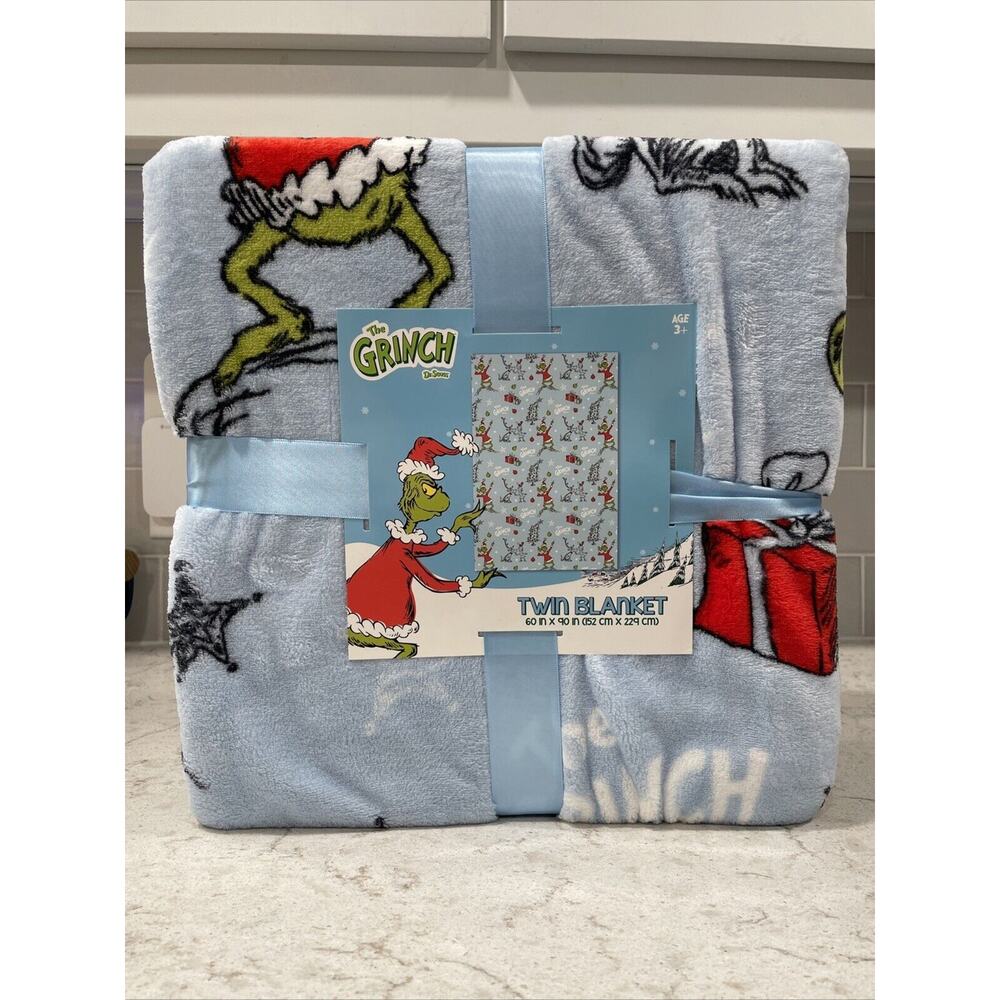 How The Grinch Stole Christmas Twin Size Blue Plush 60x90” Blanket Throw Dog Max